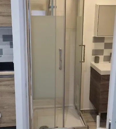 Air Cosy 3 Gare Prostitution Refusée *